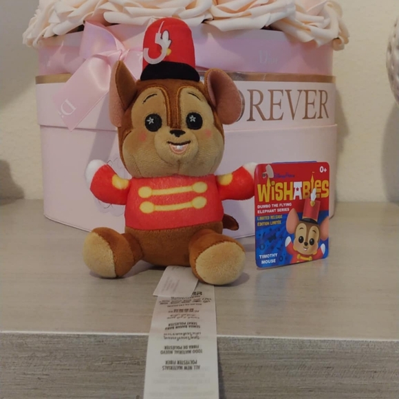 💖FIRM! NWT DISNEY PARKS DISNEY'S DUMBO TIMOTHY MOUSE WISHABLE (LIMITED EDITION) - Picture 1 of 8